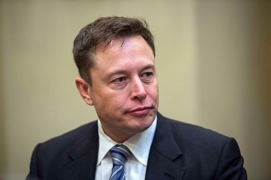 テスラを率いるイーロン・マスク最高経営責任者（ＣＥＯ）