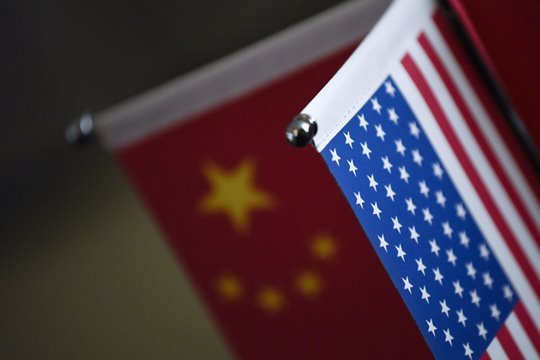 中国製品１３００品目に制裁関税、米政権が提案