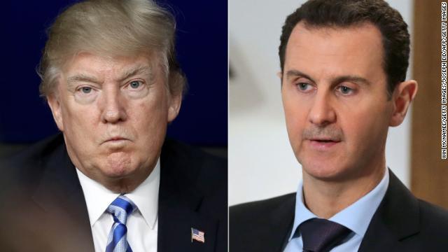 トランプ大統領（左）がシリア・アサド政権の化学兵器関連施設への攻撃を実施したと発表
