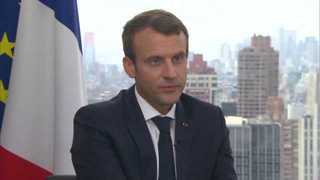 フランスのマクロン大統領。トランプ米大統領がシリア情勢に関与し続けるよう「説得」を行ったと明らかにした