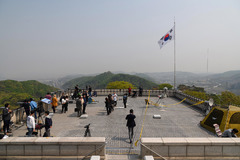 韓国・坡州(パジュ)の展望台に集まる報道陣