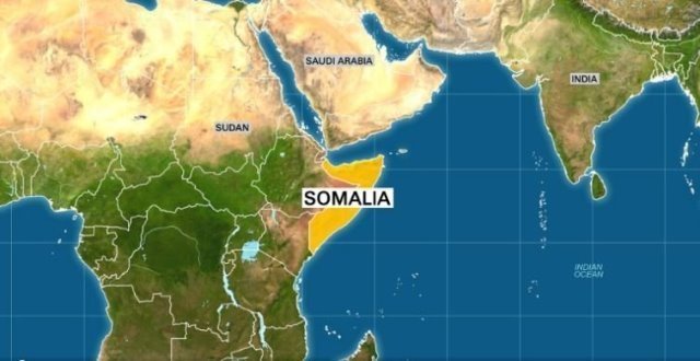 ソマリア中部で自爆テロがあり、死傷者が出た