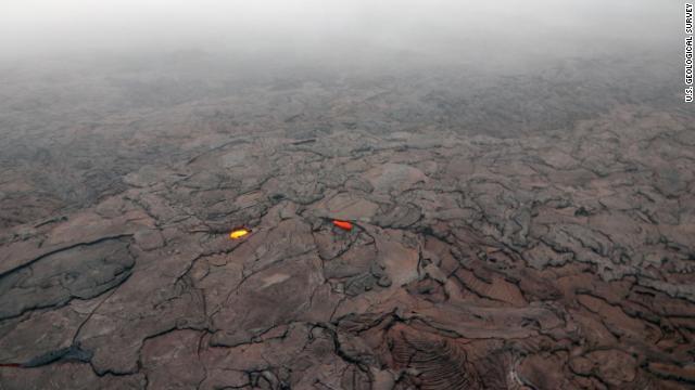 ハワイのキラウエア火山ではこの３日間で数百回の地震を観測し、火山活動に警戒が高まっていた＝３日、US Geological Survey