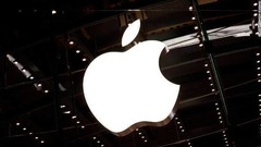 アップル、時価総額１兆ドルへ　バフェット氏の支持も追い風