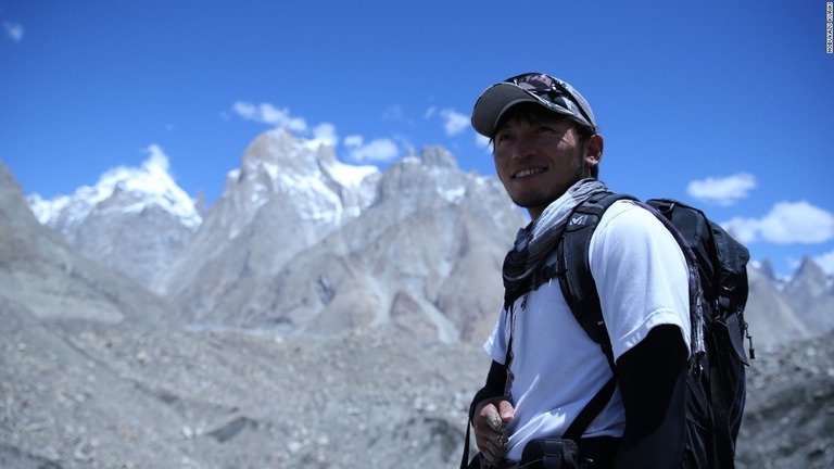 エベレスト登頂を目指していた日本人登山家、栗城史多さんが遺体で発見された