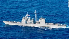 米軍艦２隻、南シナ海で「航行の自由作戦」　中国は反発