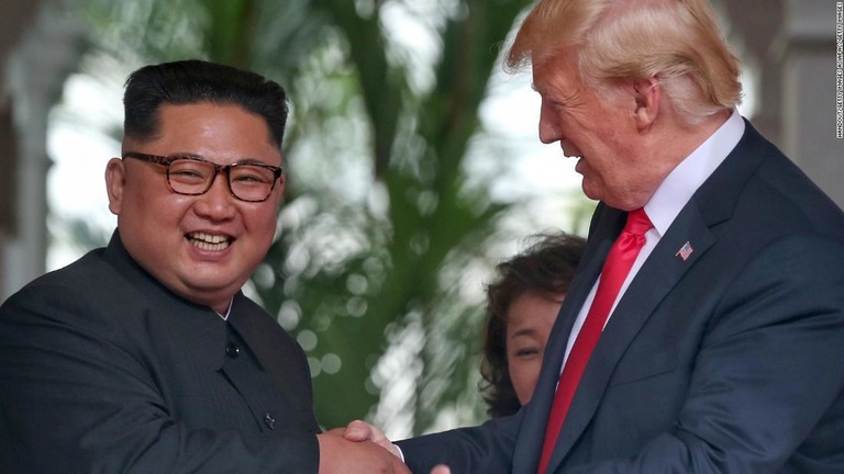 北朝鮮メディアは米朝首脳会談を受けて、両首脳を称賛する報道を行った