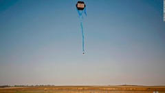 爆薬積んだ「凧」で火災　イスラエル軍、ガザ空爆で対抗
