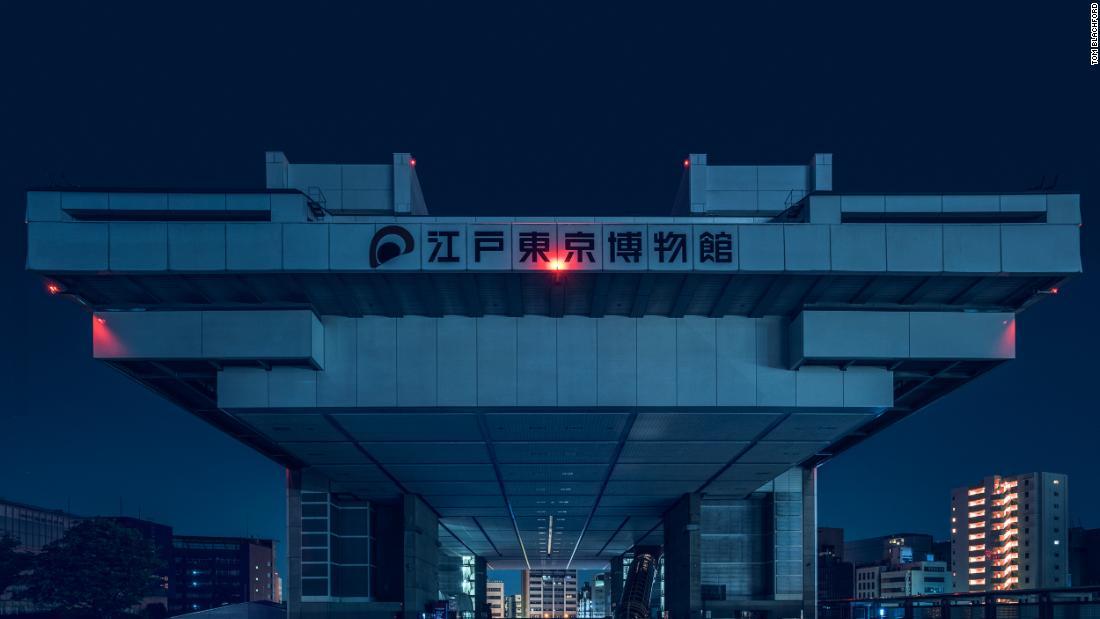 江戸東京博物館の夜の外観