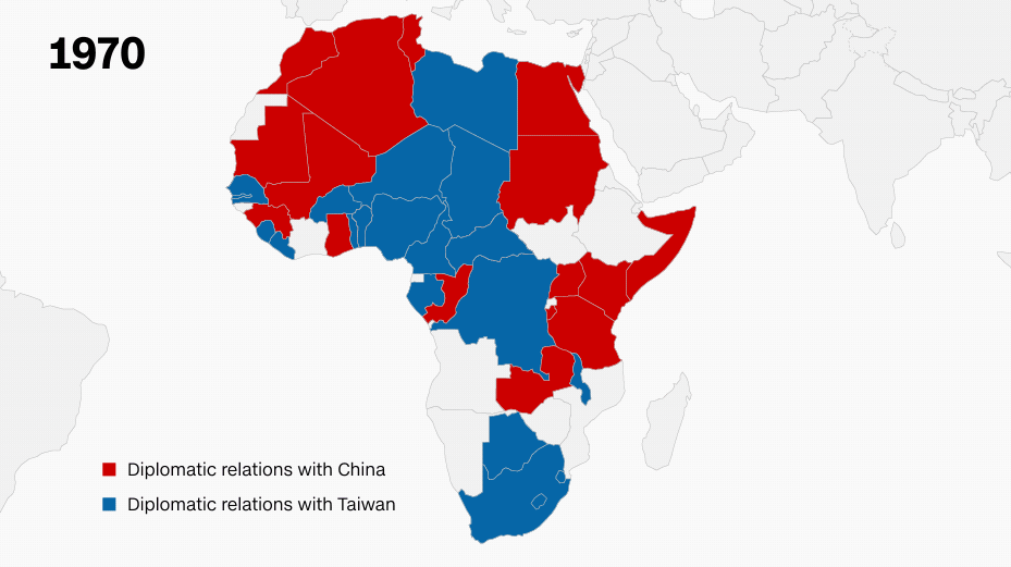 赤い国は中国と、青い国は台湾と国交を結ぶ国。アフリカではかつて台湾と国交を結ぶ国が多かったが・・・