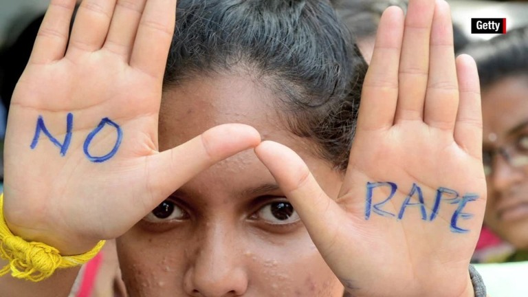 性暴力など女性への危険が大きい国を調査した結果、インドが１位に挙がった