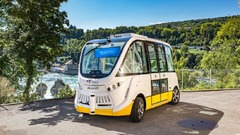 自動運転の電気バス、スイスの町で本格運用　観光路線でも活躍