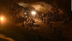 タイ洞窟内の１３人、健康状態すぐれず　３人は極度の疲労