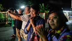 タイ洞窟の少年４人、無事脱出　残る９人の救助は時間との戦い