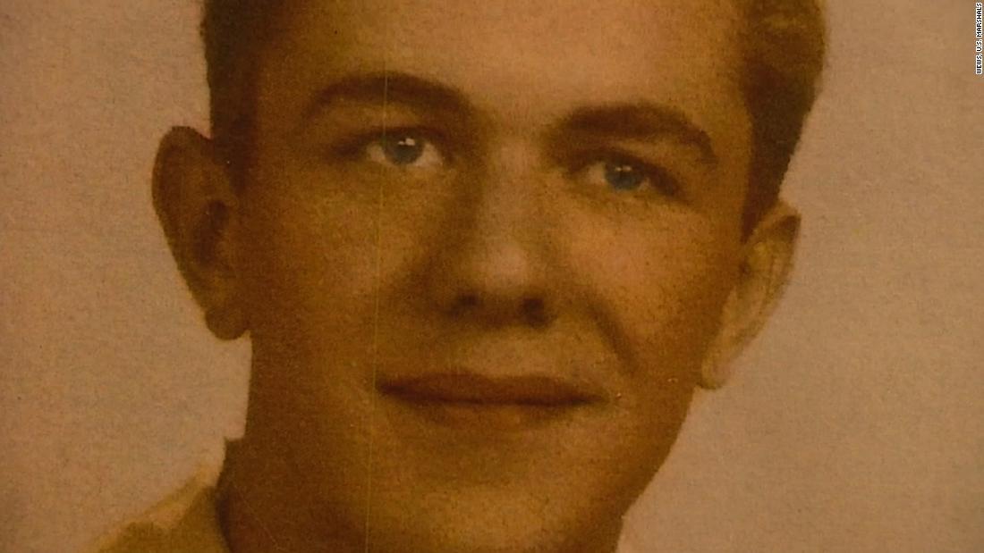「ジョセフ・チャンドラー3世」の身元を盗んだ男性の若い頃の写真/WEWS, U.S. Marshals