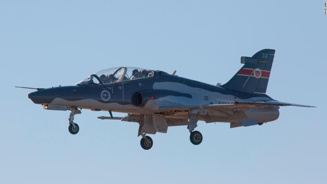 訓練機ホーク127