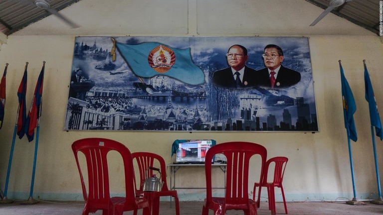 カンボジア人民党の選挙事務所。与党・人民党の勝利が確実視されている/Nathan A Thompson/CNN