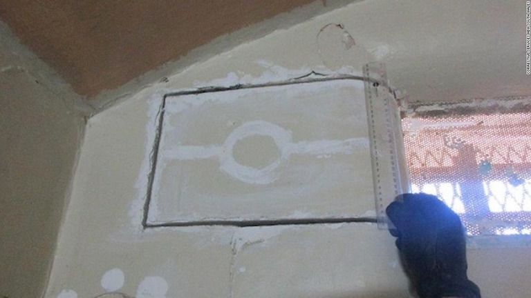 受刑者は発覚を避けるため、壁に歯みがき粉を塗ってトイレットペーパーを張り付けていた/Corrective Services New South Wales