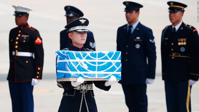 返還された認識票は１つだけだったことがわかった/KIM HONG-JI/AFP/Getty Images