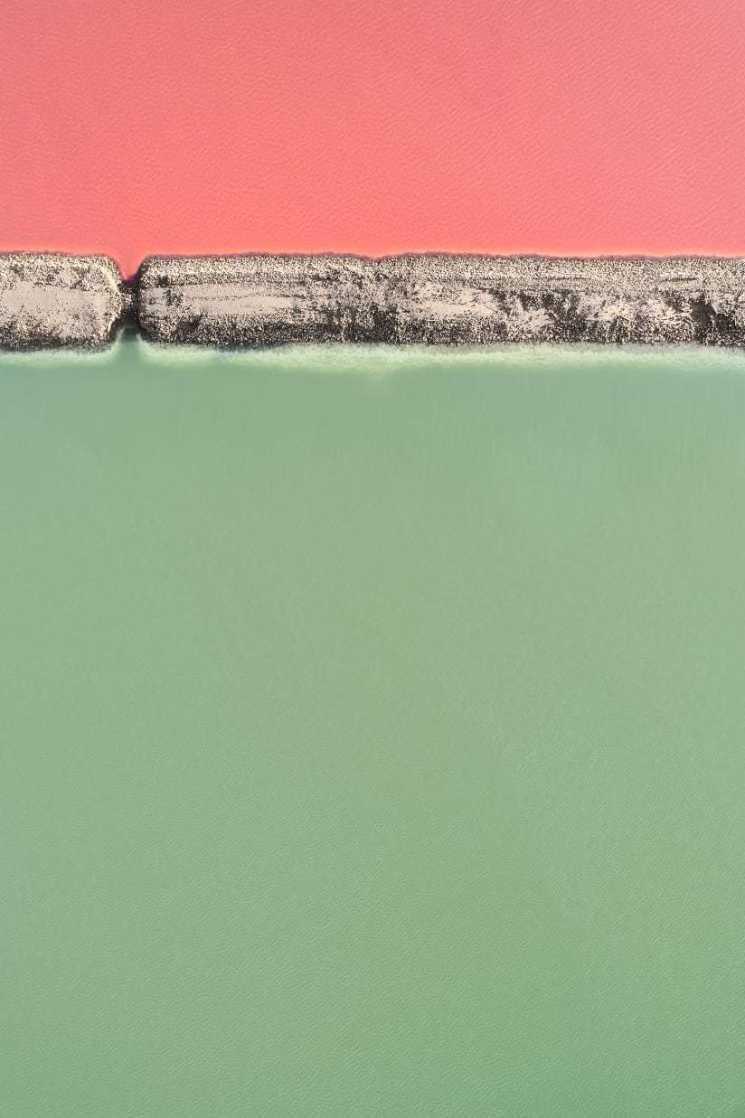 空中のカメラから地球を真っすぐに見下ろすと、全ての画像が完全にフラットに見え、それが写真に非現実的な美しさを与える/Courtesy Tom Hegen