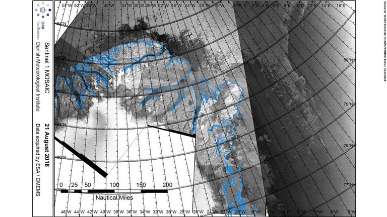 かつてないほど海氷が後退したことを示すグリーンランド北部沖の衛星画像/European Space Agency/Danish Meteorological Institute