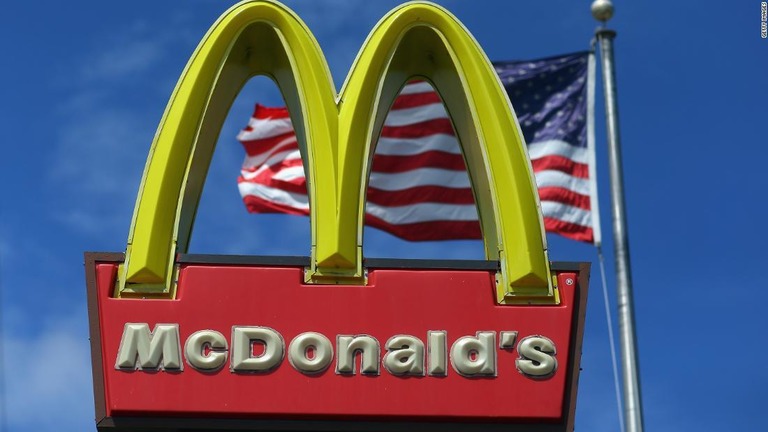 米国で、マクドナルドのサラダに関連するとみられる胃腸疾患に５０７人が感染した/Getty Images