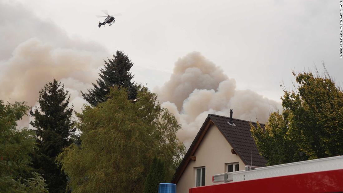 山火事で住民には避難が指示された/CHRISTIAN PORSCHMANN/DPA/AFP/Getty Images