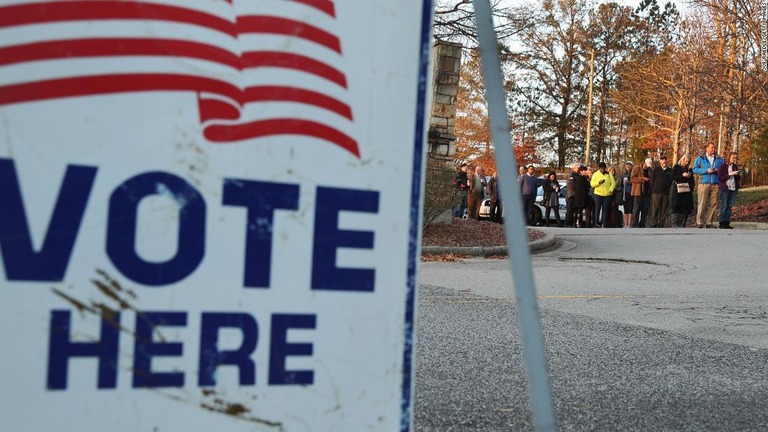 秋の中間選挙に向けてＩＴ大手が会合を持ったことがわかった/Joe Raedle/Getty Images