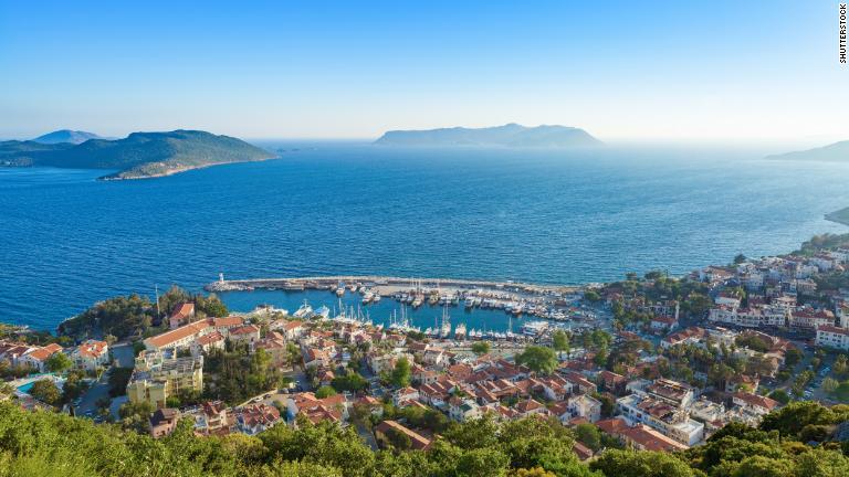 地中海に面したトルコ南西岸に伸びるターコイズ海岸/Shutterstock