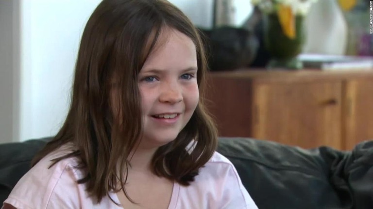 国歌斉唱の起立拒んだ９歳女児が政治家らから集中非難/Nine Network Australia
