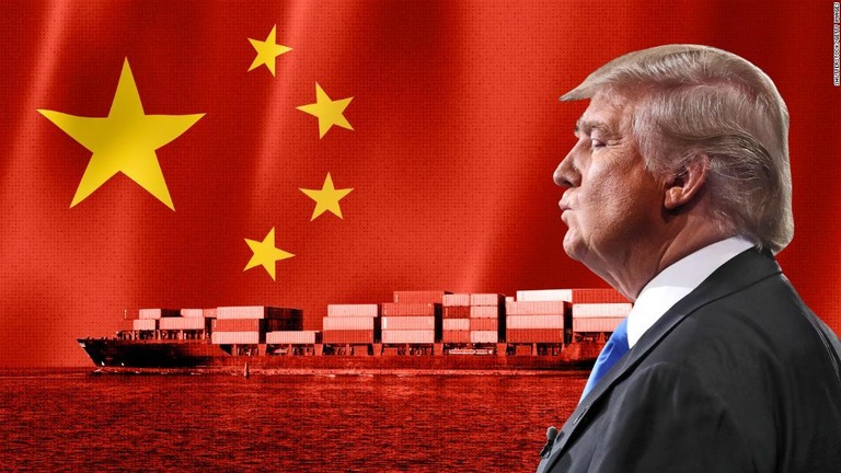 米国のトランプ大統領は、中国からの輸入品２０００億ドル相当に対して１０％の関税を発動/Shutterstock/Getty Images