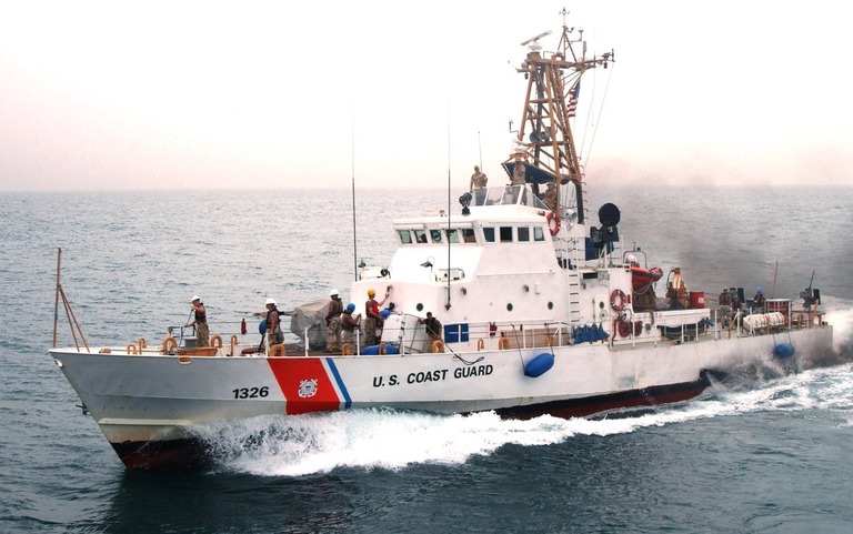 米沿岸警備隊の巡視船２隻がウクライナに譲渡される/U.S Navy