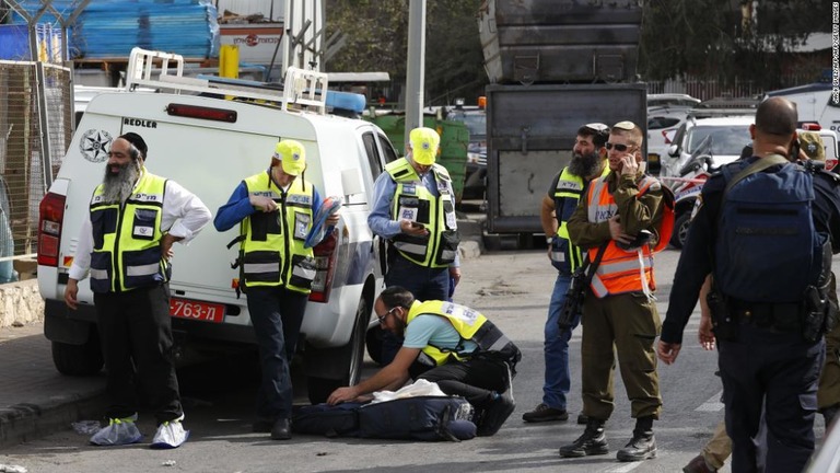 ヨルダン川西岸で工場が襲撃を受け、３人が死傷した/JACK GUEZ/AFP/AFP/Getty Images