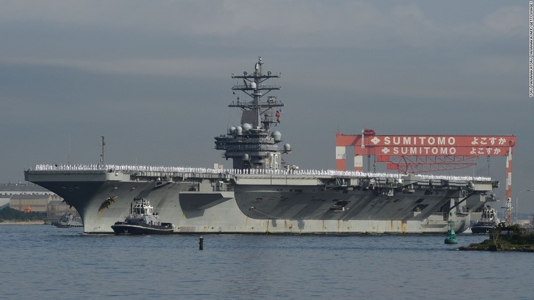 米原子力空母「ロナルド・レーガン」。写真は２０１５年１月に横須賀基地で撮影/Toru Yamanaka/AFP/Getty Images