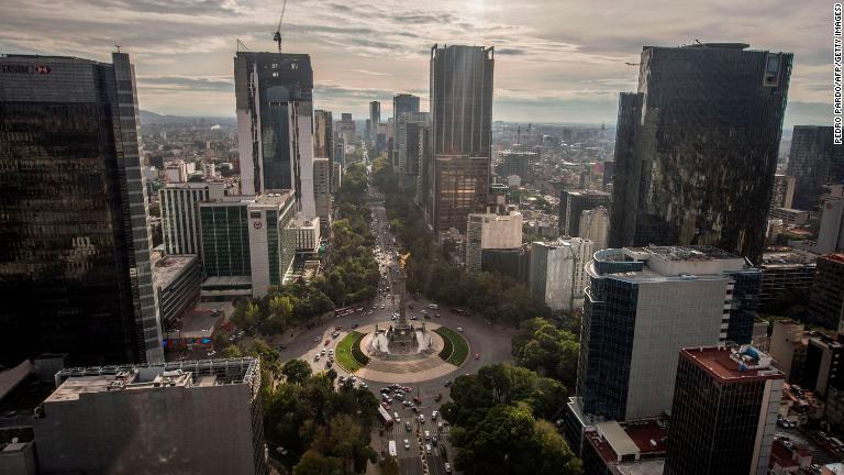 ６位はメキシコ市/Pedro Pardo/AFP/Getty Images)