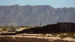 メキシコ国境で入国禁止相当措置を検討か、米政権