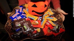 ハロウィーンに消費されるキャンディーやチョコレートなどのお菓子は、異常にカロリー量が大きく、何個も食べればたちまち過剰なカロリーを摂取してしまう