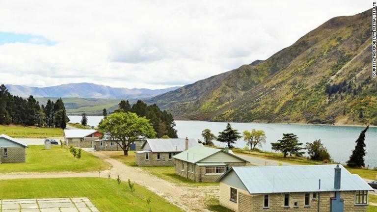 山岳から海につながる自転車旅に好適なコースがこの地域を通っている/Courtesy The Property Specialists Ltd