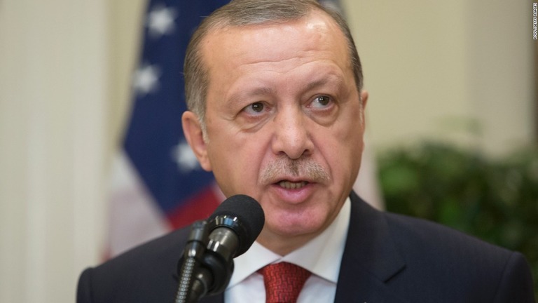 トルコのエルドアン大統領。殺害事件に関連する音声記録をサウジと米英独仏の計５カ国に提供した/Pool/Getty Images 