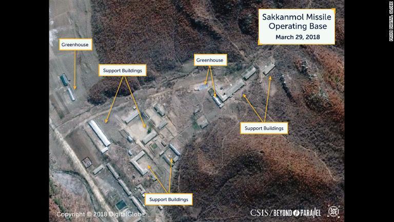 サッカンモルにあるミサイル基地の衛星画像＝２０１８年３月２９日/from Digital Globe