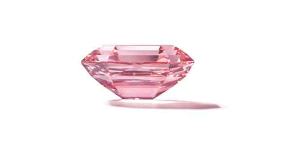 １０カラットを超えるファンシービビッドのピンクダイヤは極めて珍しい/Credit: Christie's