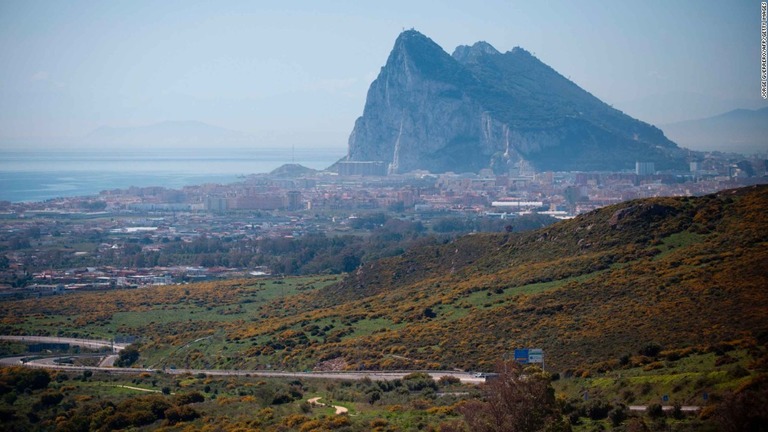 英領ジブラルタルの扱いをめぐり、英国とスペインが合意に達した/JORGE GUERRERO/AFP/Getty Images