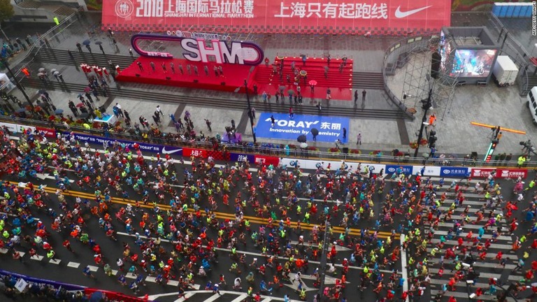 中国のマラソン大会で、２５０人を超える選手による大規模な不正行為が発覚/AFP/Getty Images