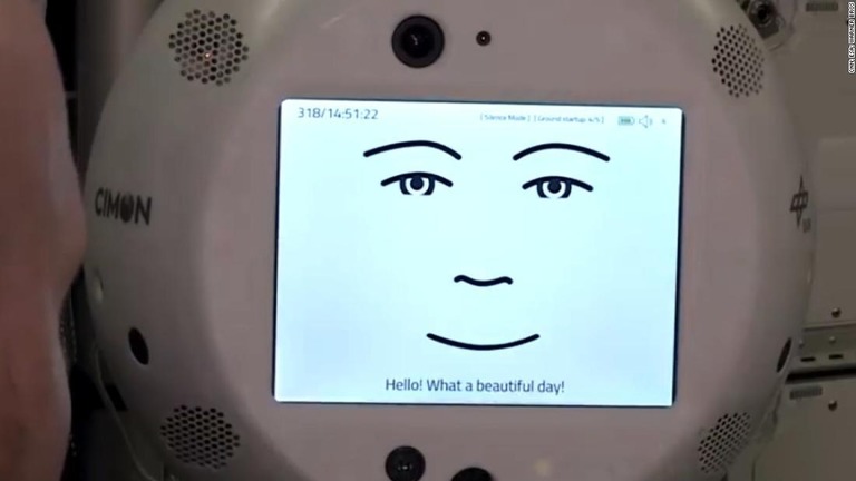 球形の本体に顔が描かれたスクリーンを搭載したデザインのＡＩロボット「ＣＩＭＯＮ」/CNN; ESA; Warner Bros
