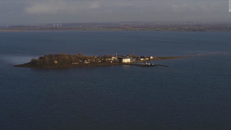 「不要な」難民を移送する施設がつくられるというデンマークのリンドホルム島/TV2 DENMARK