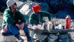 ヒマラヤで３０年前の遺体発見、アイスランドの登山家２人