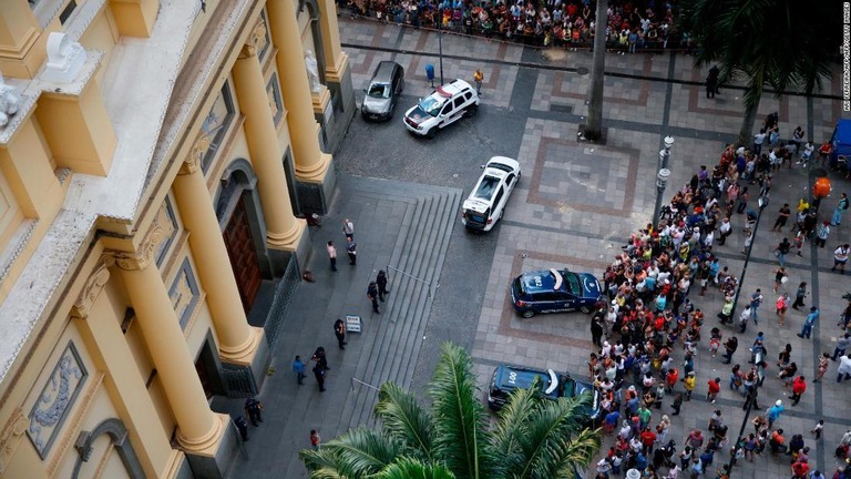 サンパウロ州カンピーナスの教会で発砲があり、死者が出た/ARI FERREIRA/AFP/AFP/Getty Images