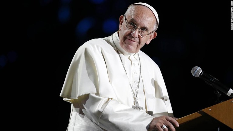 カトリック教会のフランシスコ法王が、枢機卿３人を顧問評議会から外した/Michael Campanella/Getty Images