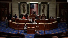 米下院が歳出法案を可決、壁建設費計上　上院審議は難航か