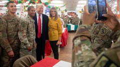 トランプ米大統領夫妻、イラクを予告なし訪問　駐留米軍を激励